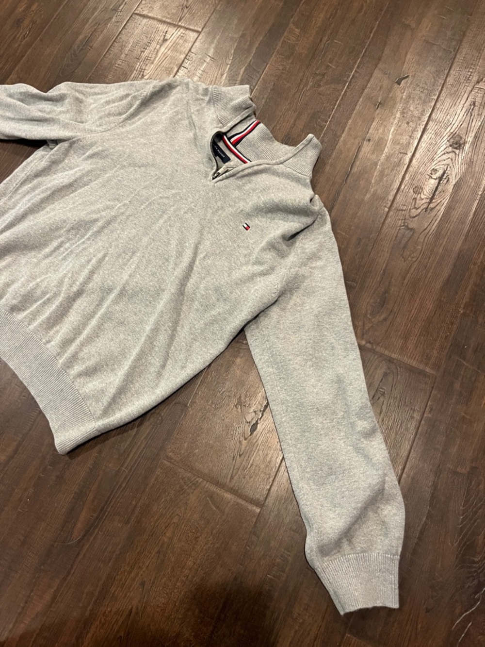 Tommy Hilfiger Light Gray Half-Zip Sweater with Flag Logo - Picture 5 of 11